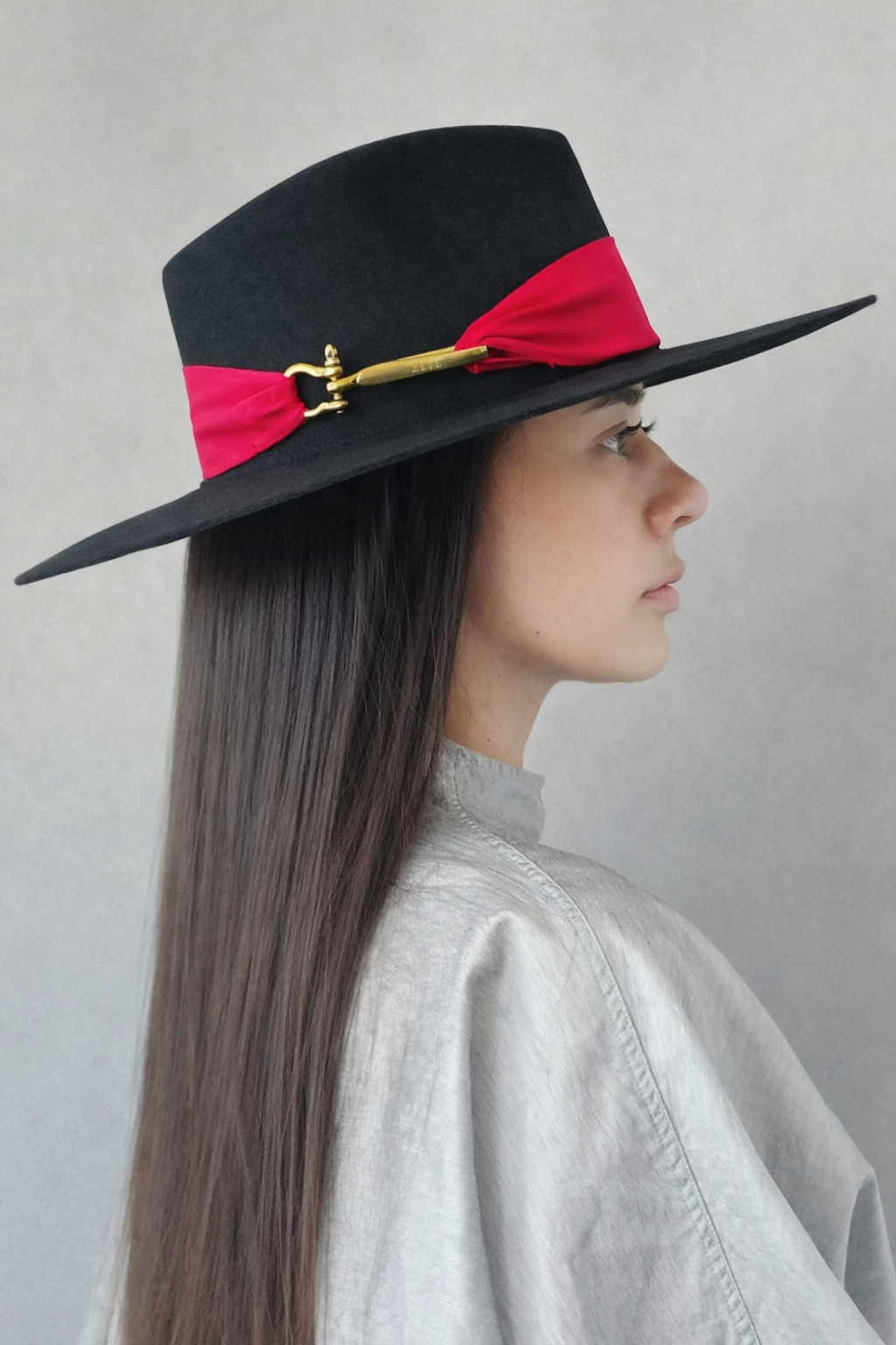 Black & Red Fedora side view showing premium Australian wool texture and elegant two-tone design