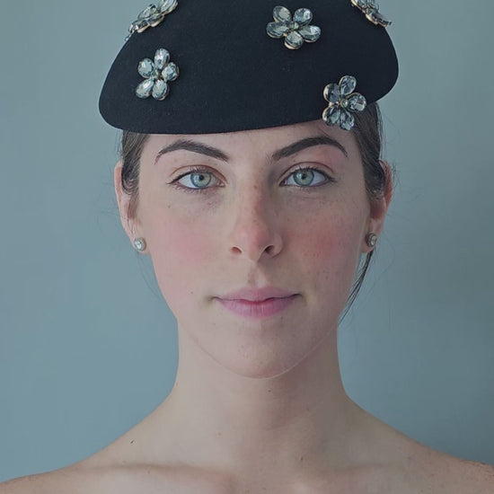 Émillie Noir percher video