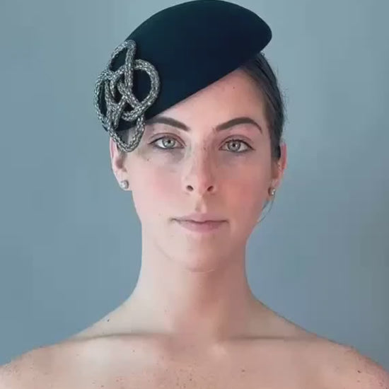 Video of Fleur Noir Percher hat