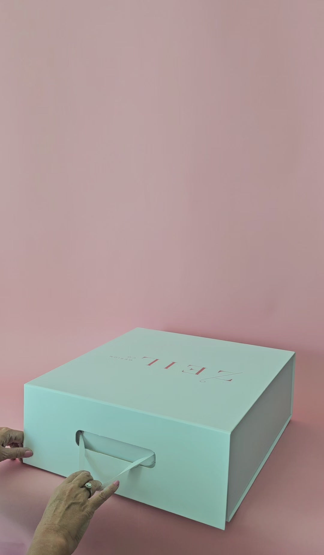 Premium  Wool Fedora - 360° Product Showcase | Hand-crafted Australian wool luxury hat with wide-brim classic styling, perfect for special occasions.