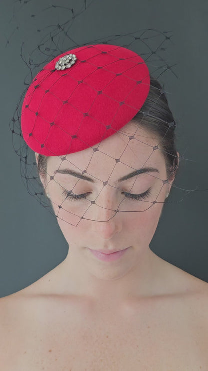 Lola red percher hat video